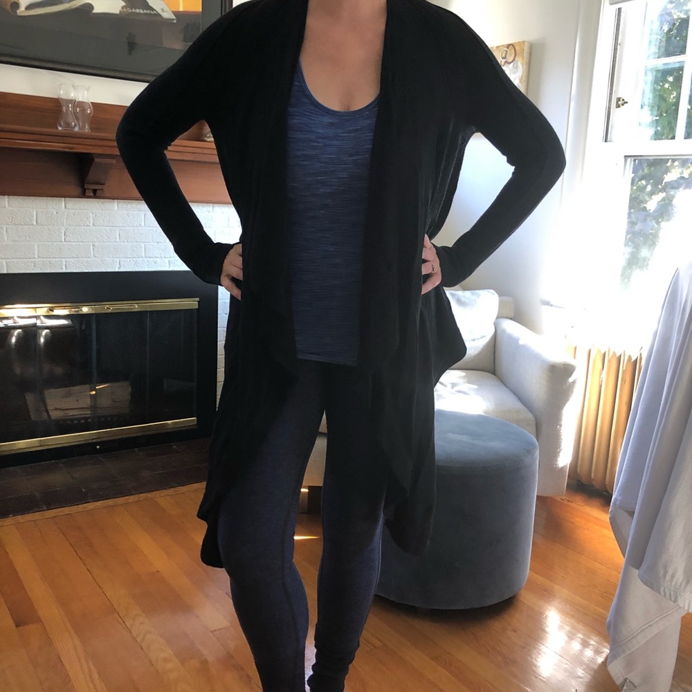 Open front sweater black
